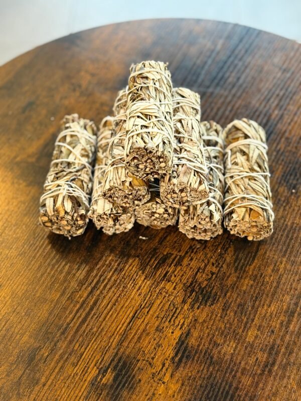 Atado de Hierba Santa